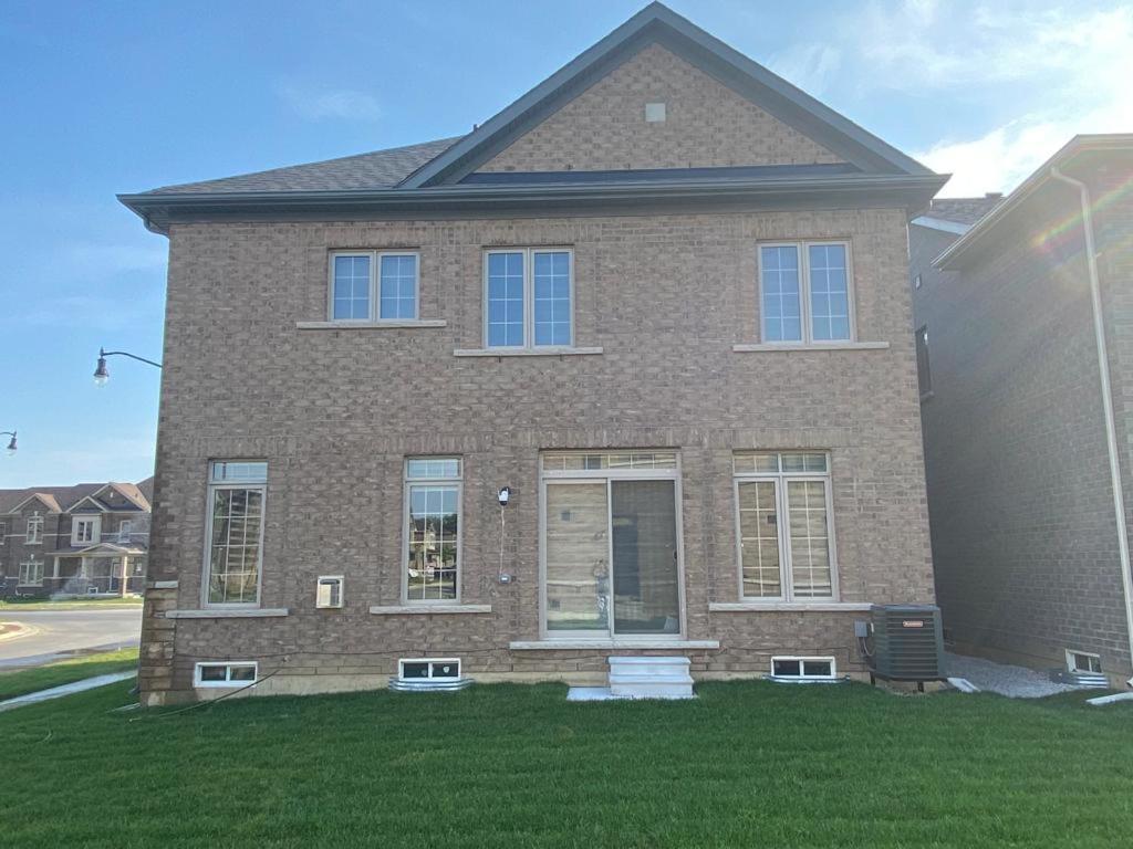 Villa 537 Veterans Dr Brampton On L7A 0C4 Exterior foto